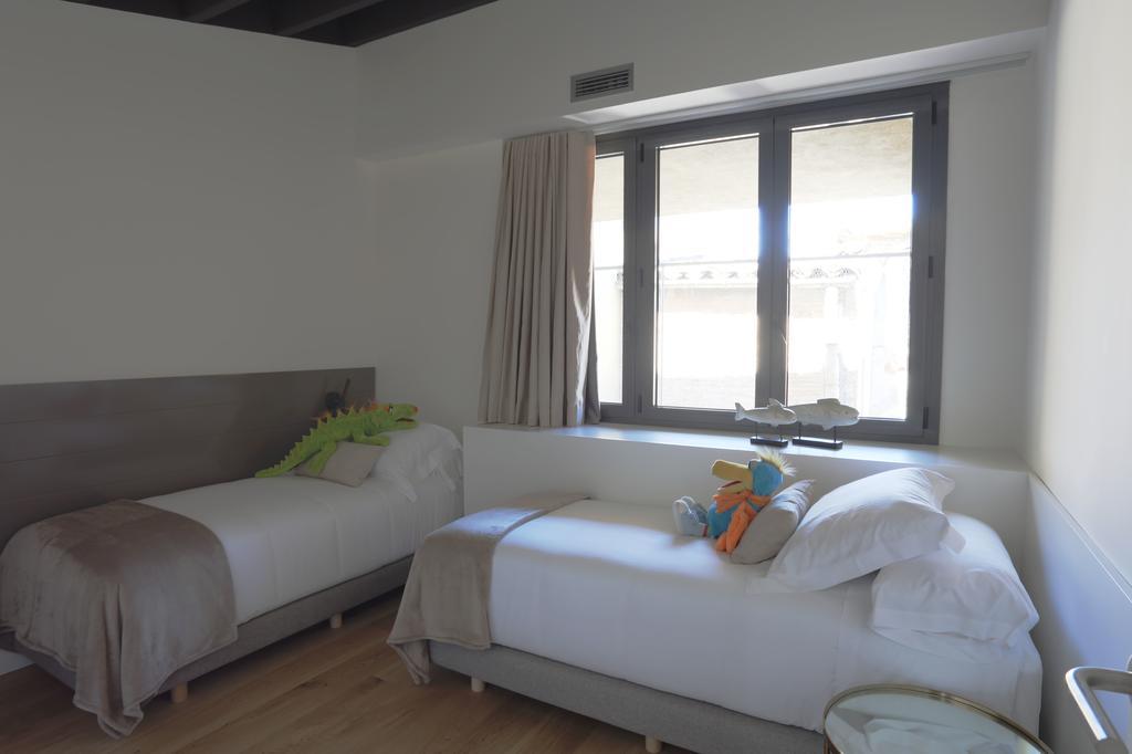 Apartaments Placa Del VI Girona Exterior foto