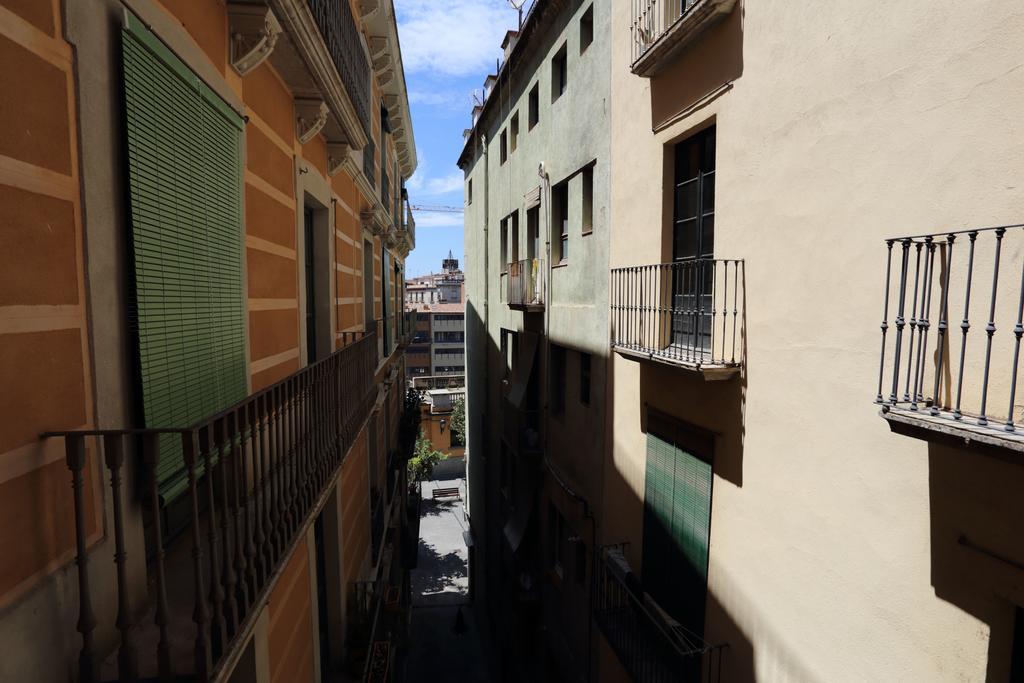 Apartaments Placa Del VI Girona Exterior foto