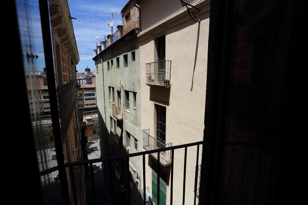 Apartaments Placa Del VI Girona Exterior foto